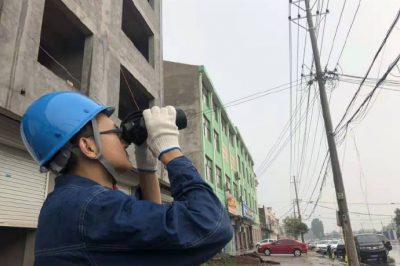 開展雨后設備巡視，為迎峰度夏期間安全供電消除隱患