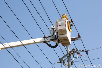 10千伏水灣線28號桿實施帶電接火