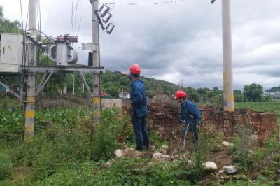 雨后特巡電網(wǎng)線路保供電安全